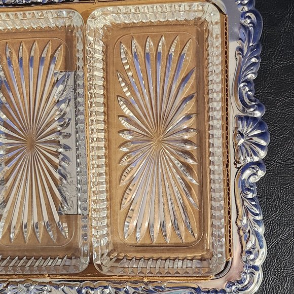 Irvineware 3 Dish Relish Tray Ensemble 1976 Inbox, 3 Glass Inserts, Scallop Silv - Picture 3 of 8